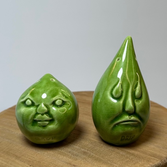 Vintage Green Ceramic Drip & Drop Salt and Pepper Shakers – Whimsical design - Picture 1 of 5